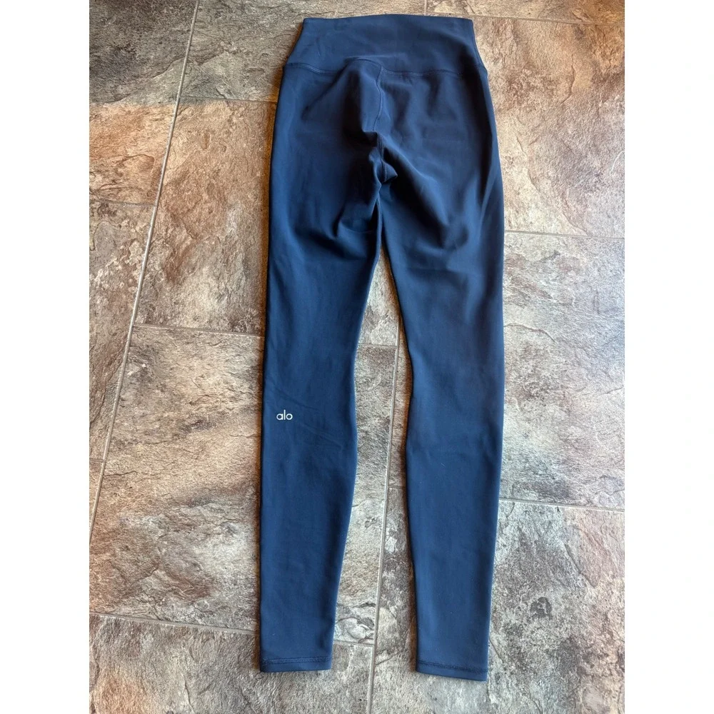 ALO YOGA Rich Navy Ripped Warrior High‎ Waisted Leggings Size SMALL